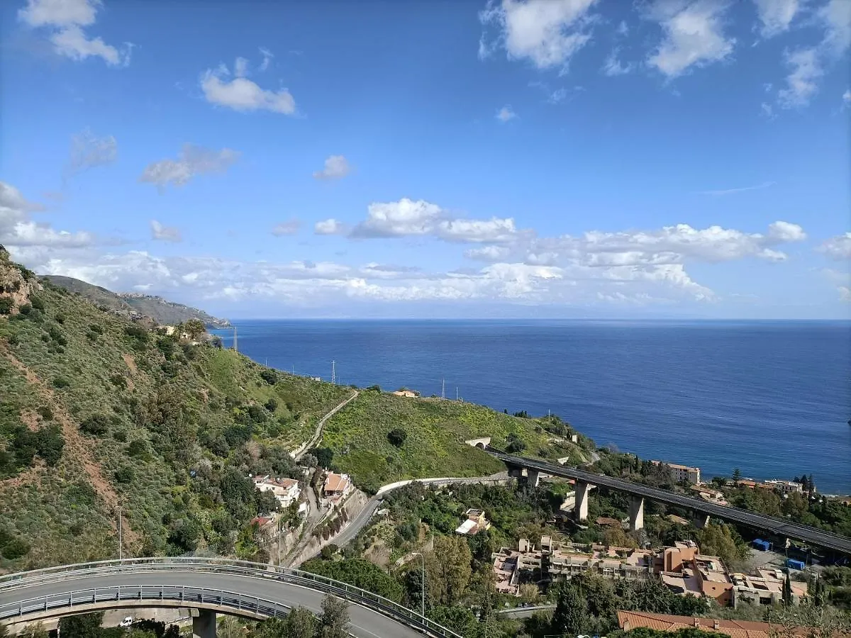 Apartamento Al Bajah Loft monovano con requisiti Hotel Taormina Italia