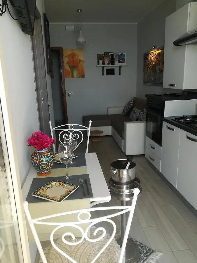 Al Bajah Loft Monovano Con Requisiti Hotel Taormina